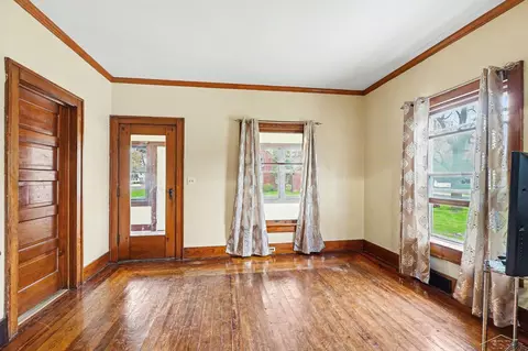 Living - 206 S Maple, Hemlock, MI 48626 photo 3 of 3