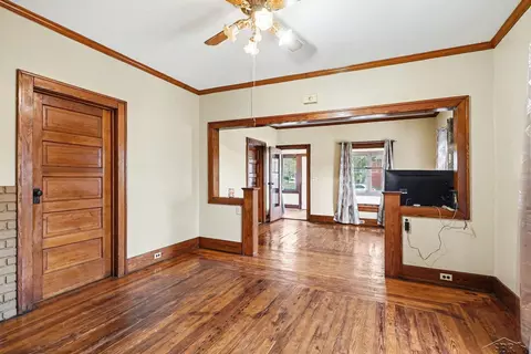 Living - 206 S Maple, Hemlock, MI 48626 photo 2 of 3