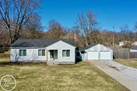 4134 N N Riv, Fort Gratiot, MI 48059
