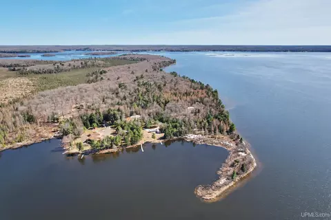 1780 Sugarbush, Watersmeet, MI 49969