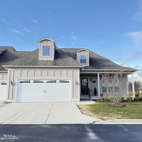 19 N N Riv, Grosse Pointe Woods, MI 48236