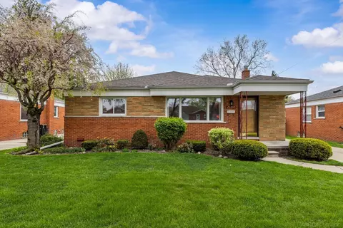 26312 Princeton, Saint Clair Shores, MI 48080