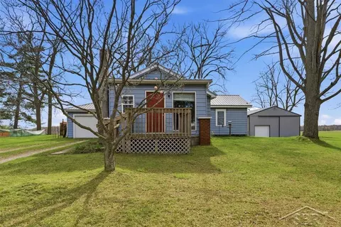 5800 N Hope, Hope, MI 48628