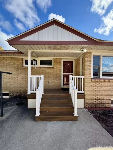 Exterior - 717 White, Ishpeming, MI 49849 photo 4 of 5