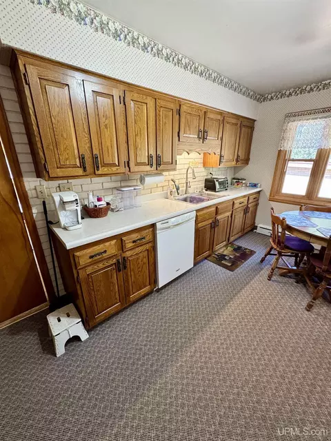 Kitchen - 717 White, Ishpeming, MI 49849 photo 2 of 5