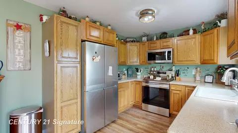 Kitchen - 3022 E Lk, Clio, MI 48420 photo 2 of 4