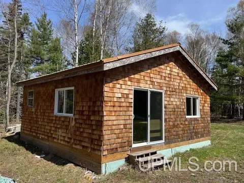 3414 Apt 6, Mohawk, MI 49950
