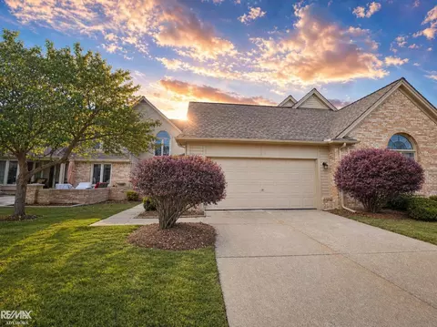 16890 Sandstone, Macomb, MI 48042