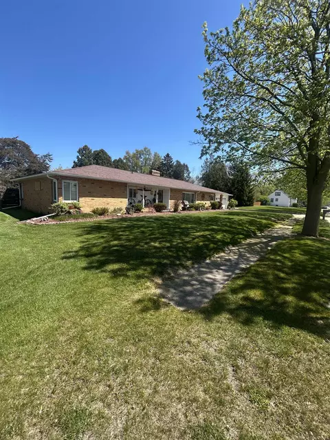 Exterior - 830 Third, Pinconning, MI 48650 photo 3 of 9