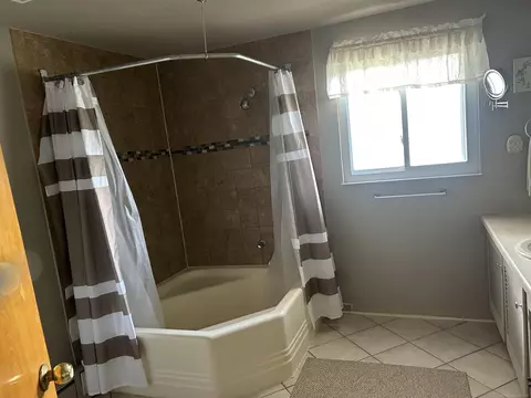Bath - 830 Third, Pinconning, MI 48650 photo 4 of 4