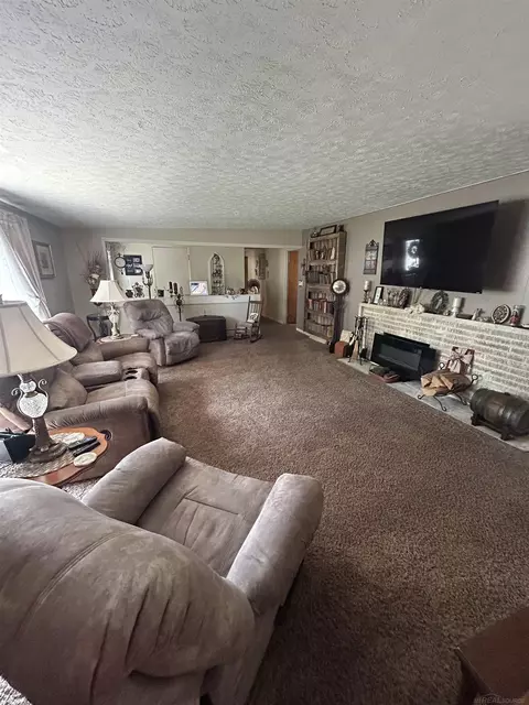 Living - 830 Third, Pinconning, MI 48650 photo 1 of 4