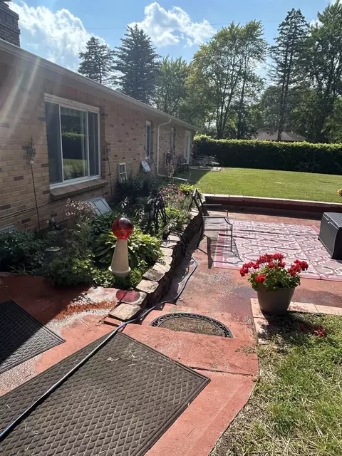 Exterior - 830 Third, Pinconning, MI 48650 photo 7 of 9
