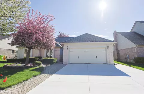 53338 Villa Rosa, Macomb, MI 48042
