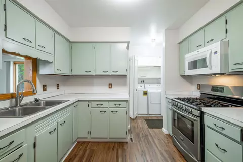 Kitchen - 2275 Tandy, Flint, MI 48532 photo 1 of 3