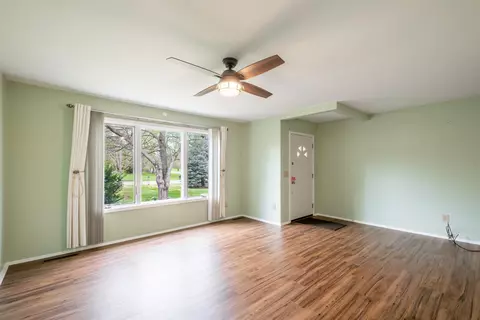 Living - 2275 Tandy, Flint, MI 48532 photo 2 of 5