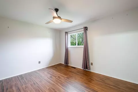 Bedroom - 2275 Tandy, Flint, MI 48532 photo 2 of 4