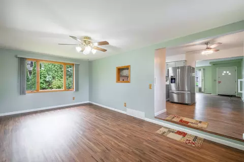 Living - 2275 Tandy, Flint, MI 48532 photo 4 of 5
