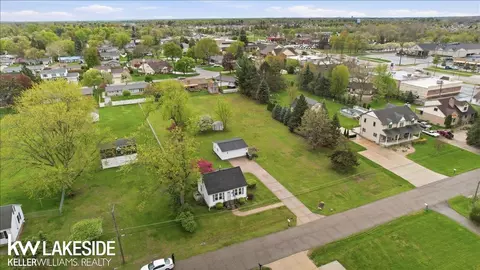 View/Area - 8222 Devon, Shelby Township, MI 48317 photo 3 of 6
