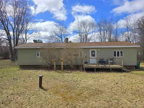 512 Meadowbrook, Marquette, MI 49855