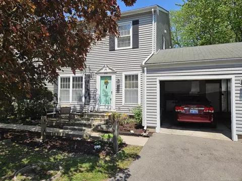 38736 Barnstable # 92, Clinton Township, MI 48038