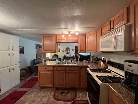 Kitchen - 3707 Towsley, Gladwin, MI 48624 photo 4 of 7