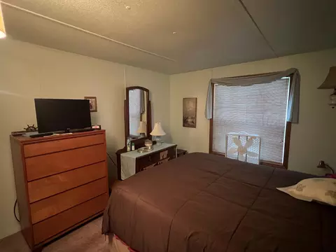 Bedroom - 3707 Towsley, Gladwin, MI 48624 photo 4 of 7