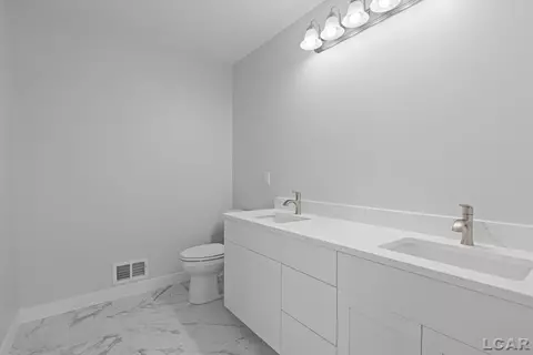 Bath - 3586 Serra, Tecumseh, MI 49286 photo 1 of 4