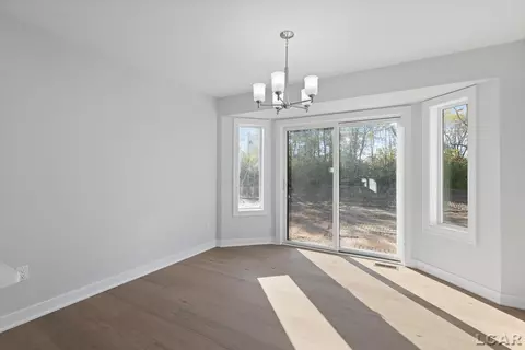 Dining - 3586 Serra, Tecumseh, MI 49286 photo 1 of 2
