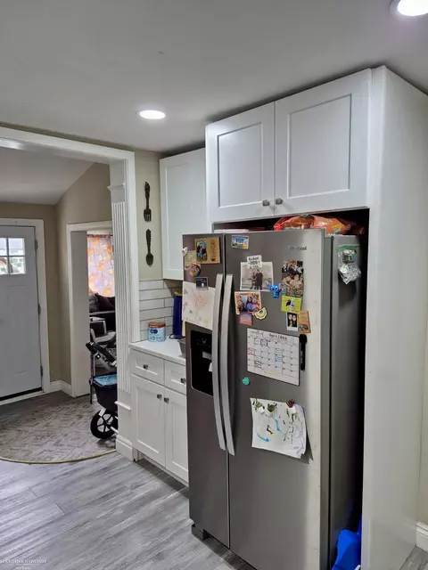 Kitchen - 8635 Continental, Warren, MI 48089 photo 1 of 2