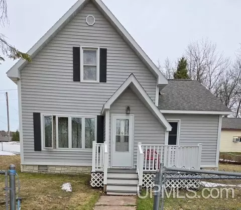 478 Railroad, Bergland, MI 49910