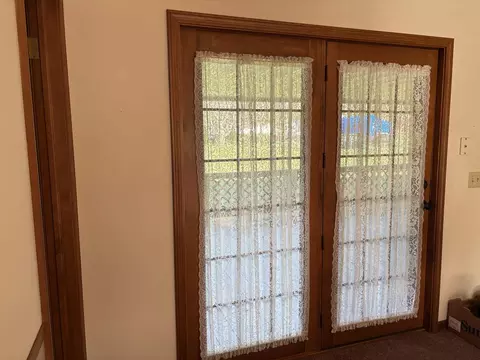 Entry Way - 8568 Tim Tam Trl, Flushing, MI 48433 photo 3 of 3