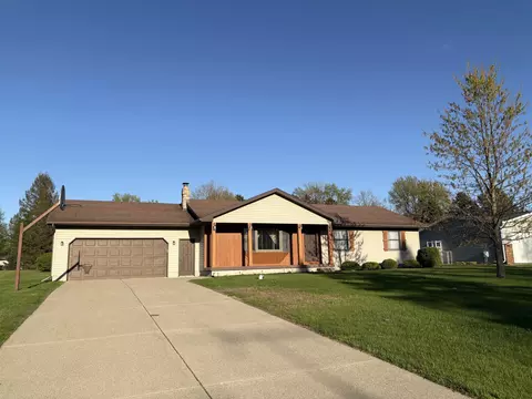 8568 Tim Tam Trl, Flushing, MI 48433