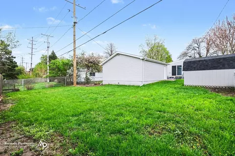 Exterior - 1005 Macdonald, Flint, MI 48502 photo 2 of 2