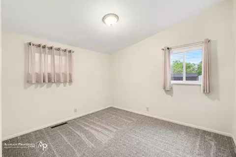 Bedroom - 1005 Macdonald, Flint, MI 48502 photo 2 of 3