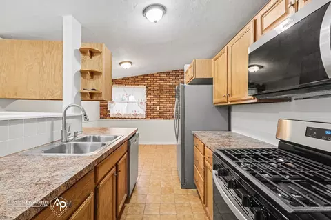 Kitchen - 1005 Macdonald, Flint, MI 48502 photo 2 of 2