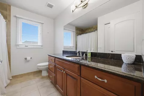 Bath - 16465 Bishopsgate, Macomb, MI 48044 photo 1 of 7
