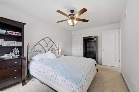 Bedroom - 16465 Bishopsgate, Macomb, MI 48044 photo 7 of 8