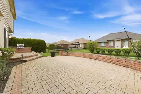Exterior - 16465 Bishopsgate, Macomb, MI 48044 photo 2 of 8
