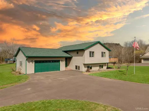 1207 E Silver, Bessemer, MI 49911