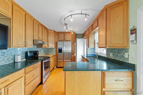 Kitchen - 331 Anthony, Adrian, MI 49221 photo 4 of 6