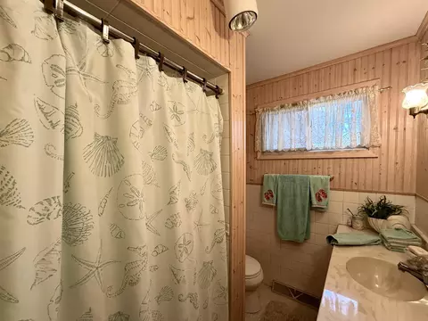 Bath - 4508 Mohawk, Gladwin, MI 48624 photo 1 of 4
