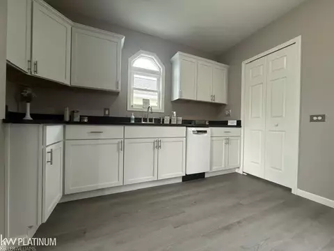 604 11th, Port Huron, MI 48060
