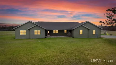 6230 E 5, Bark River, MI 49807