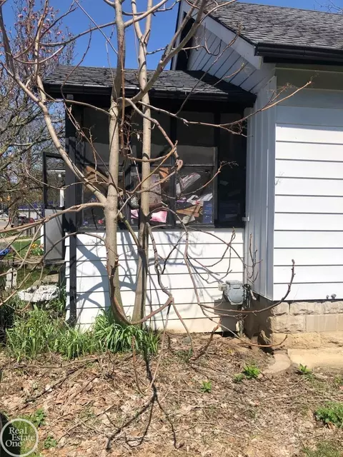 318 Miles, Ypsilanti, MI 48198