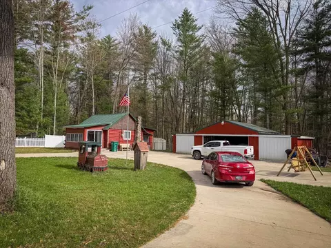 3042 E Stockwell, Harrison, MI 48625 photo 3