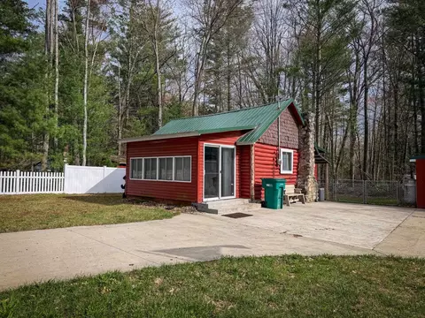 3042 E Stockwell, Harrison, MI 48625