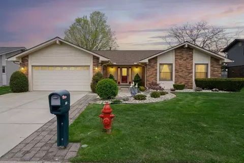 7310 Parklane, Clay, MI 48001