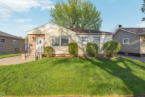 29116 Dembs, Roseville, MI 48066