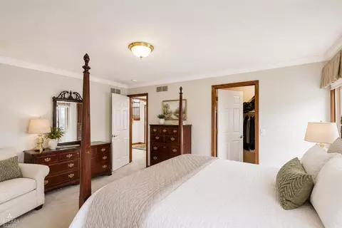 Bedroom - 47715 Beacon Sq, Macomb, MI 48044 photo 2 of 8