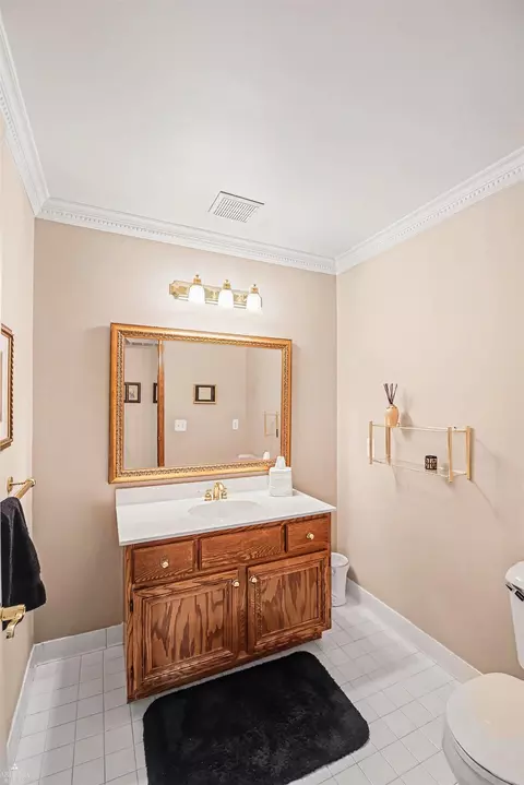 Bath - 47715 Beacon Sq, Macomb, MI 48044 photo 2 of 4